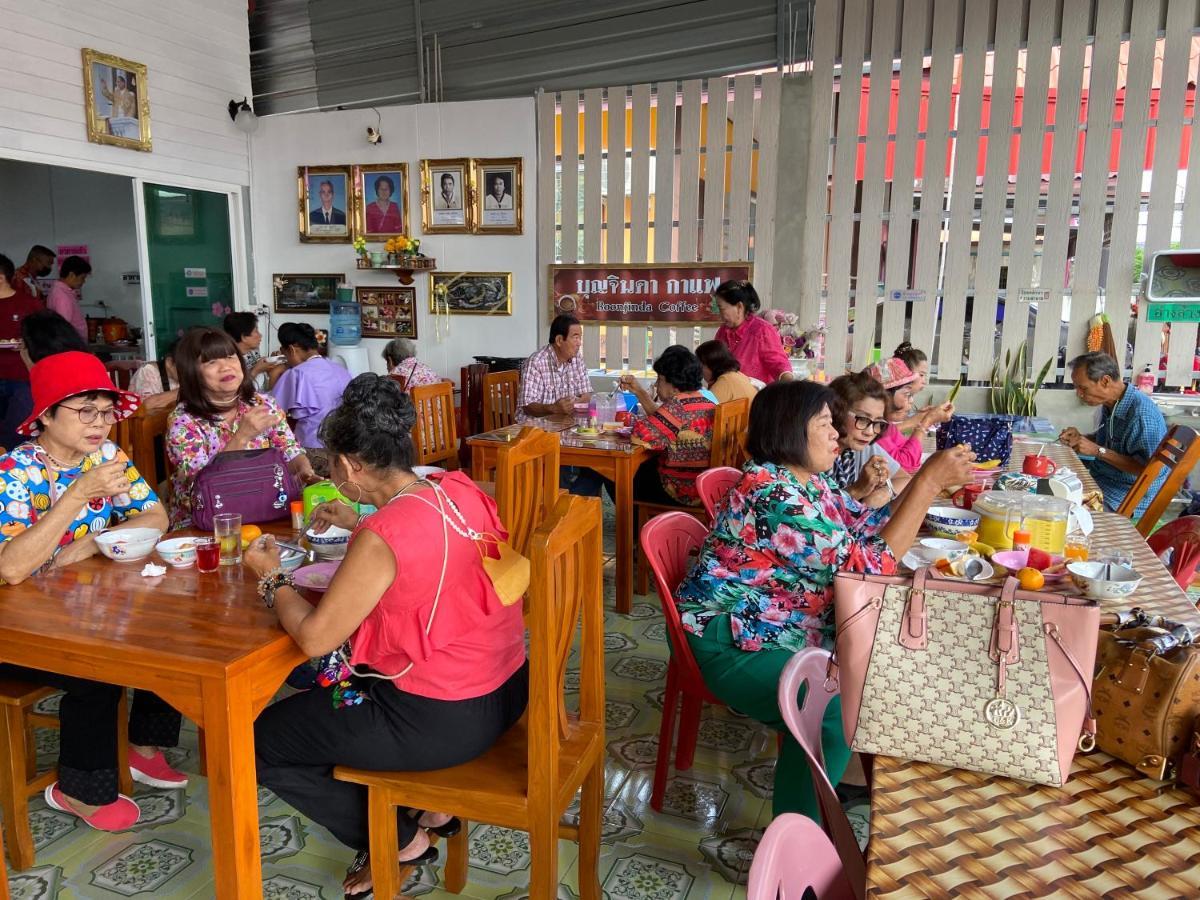บุญจินดา รีสอร์ท Ban Bang Phayom Ngoại thất bức ảnh