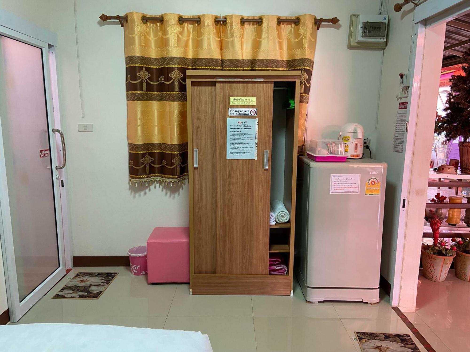 บุญจินดา รีสอร์ท Ban Bang Phayom Ngoại thất bức ảnh